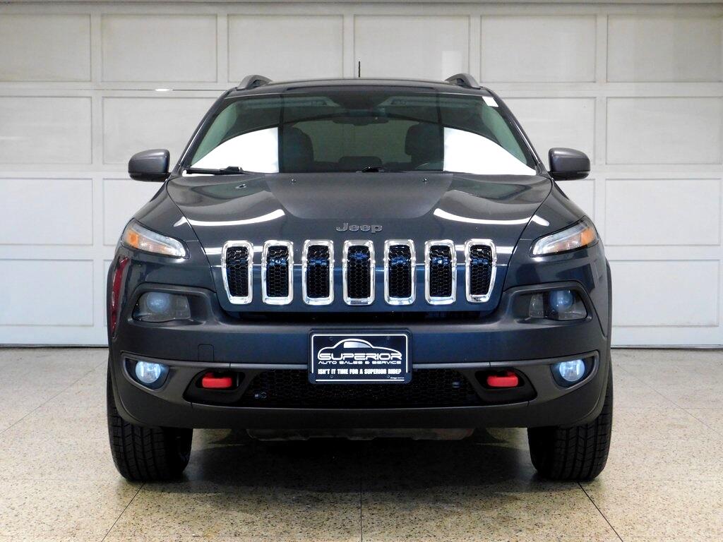 2016 Jeep Cherokee Trailhawk photo 2