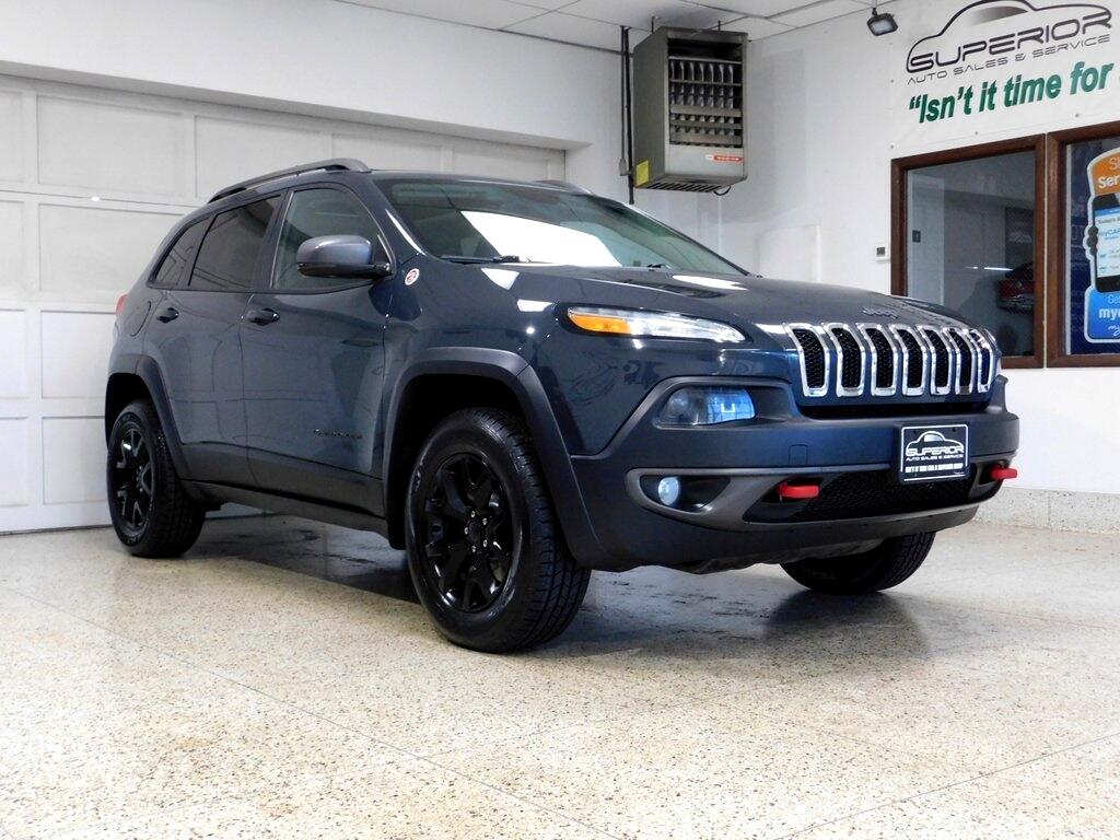 2016 Jeep Cherokee Trailhawk photo 3