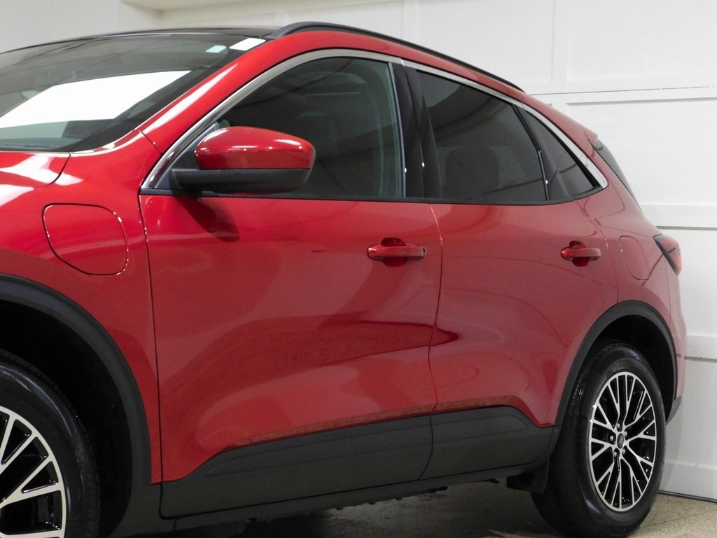 Ford Escape Plug-in Hybrid Base 2024