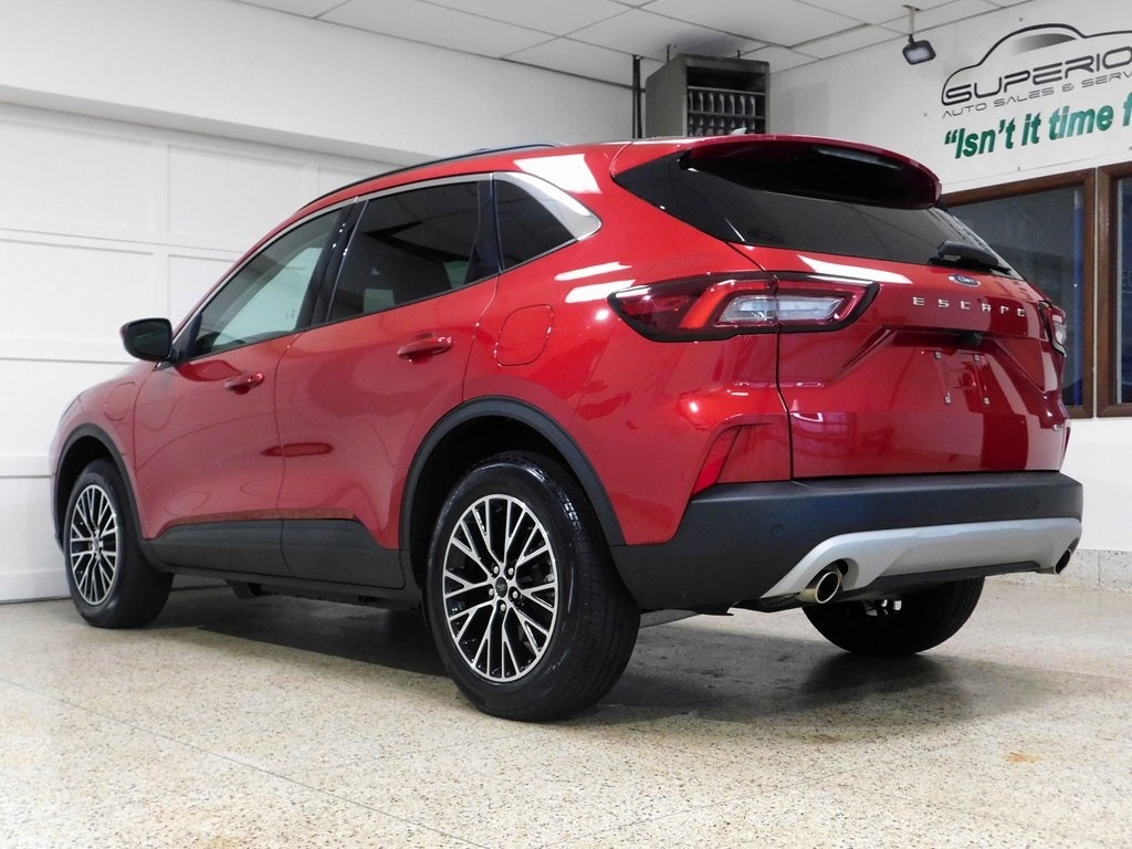 Ford Escape Plug-in Hybrid Base 2024