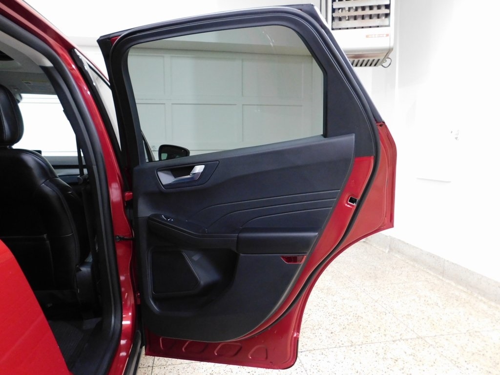 Ford Escape Plug-in Hybrid Base 2024