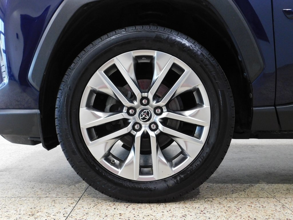 Toyota RAV4 XLE Premium AWD 2019