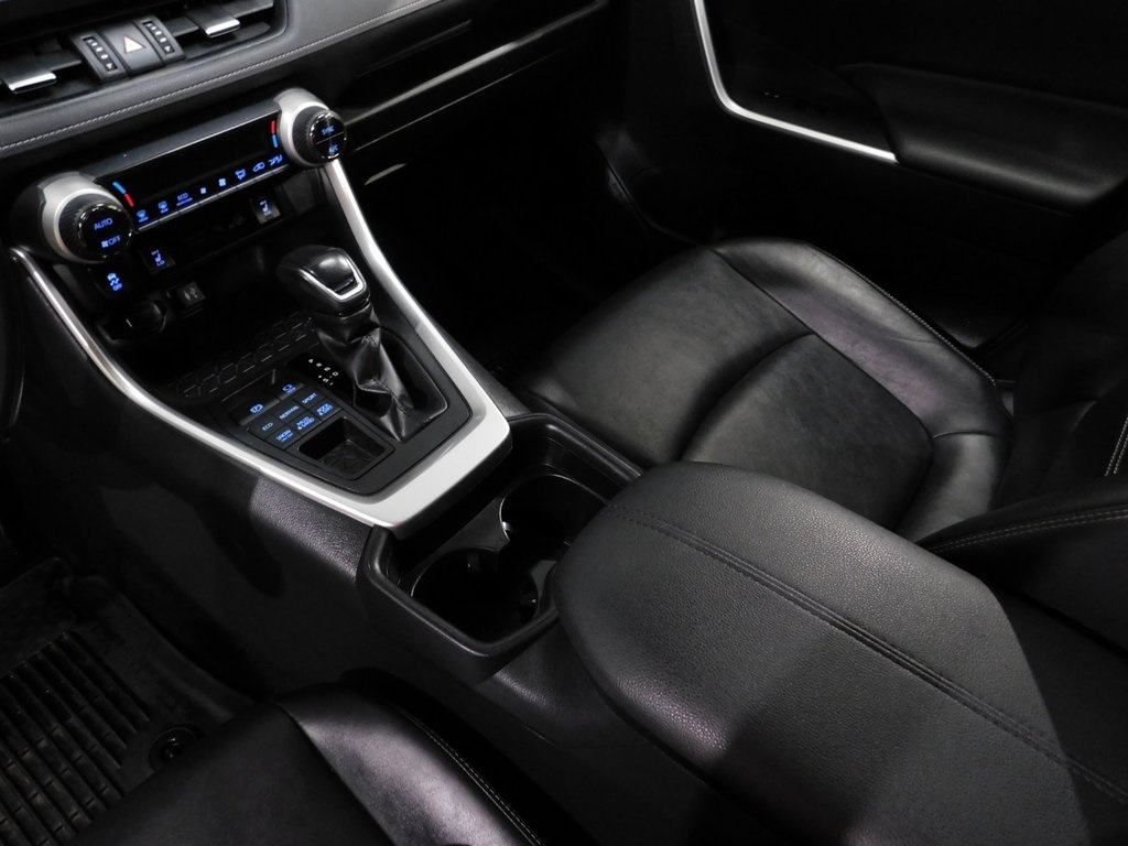 Toyota RAV4 XLE Premium AWD 2019