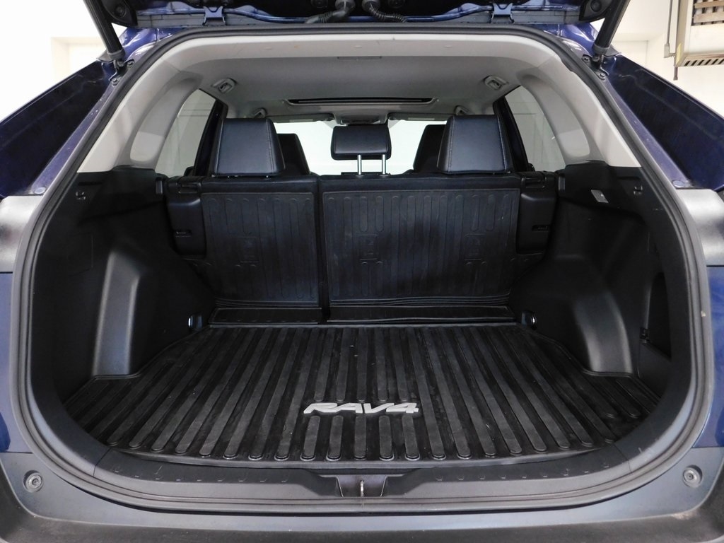 Toyota RAV4 XLE Premium AWD 2019