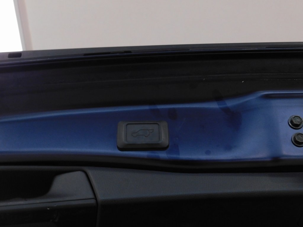 Toyota RAV4 XLE Premium AWD 2019