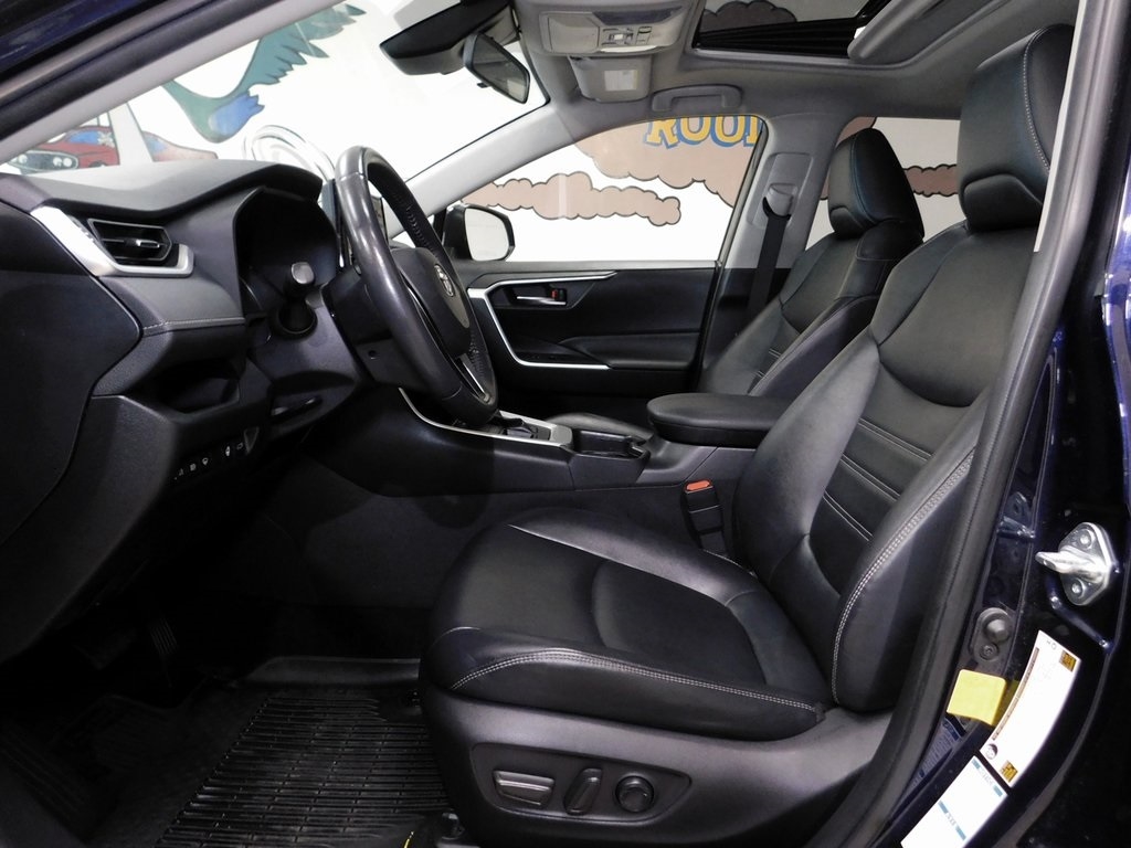 Toyota RAV4 XLE Premium AWD 2019