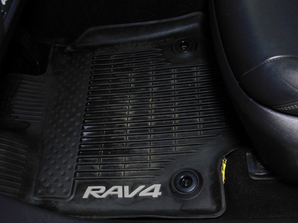 Toyota RAV4 XLE Premium AWD 2019