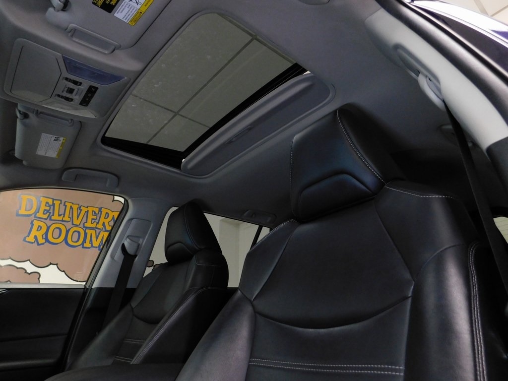 Toyota RAV4 XLE Premium AWD 2019