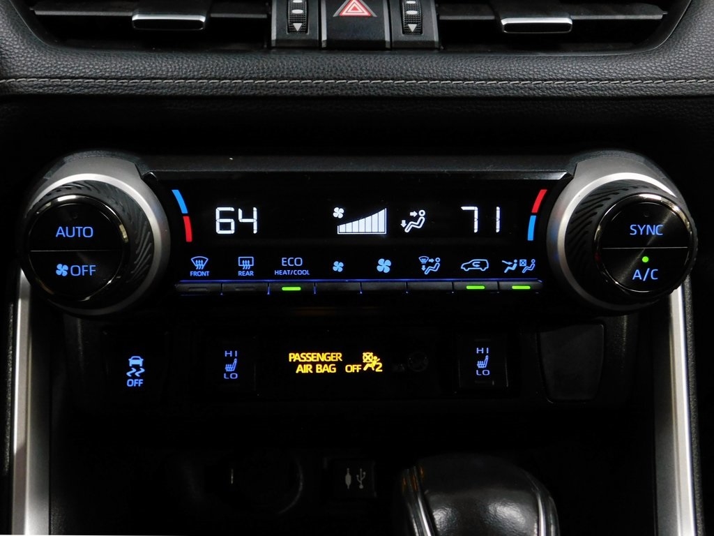 Toyota RAV4 XLE Premium AWD 2019