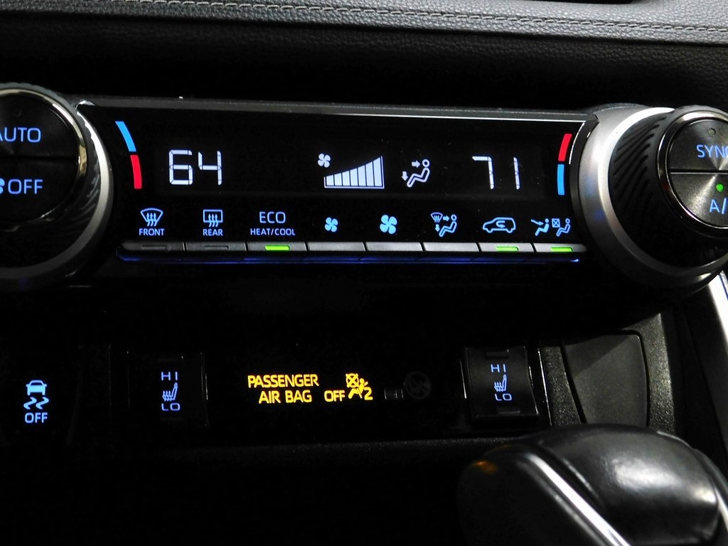 Toyota RAV4 XLE Premium AWD 2019