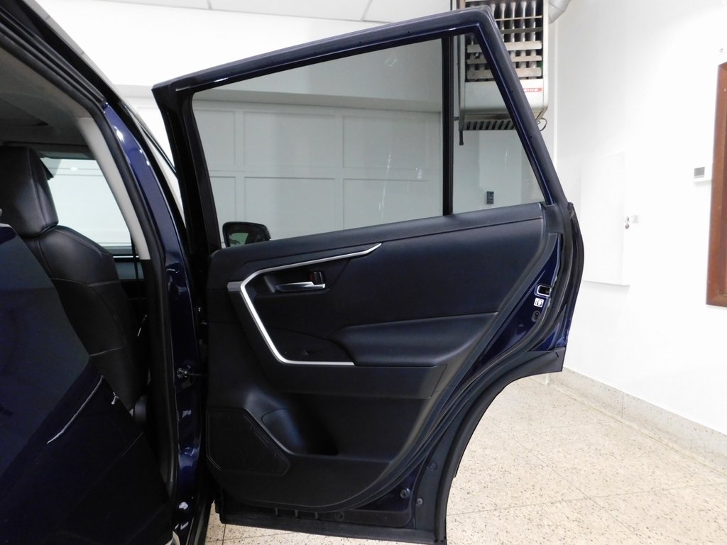 Toyota RAV4 XLE Premium AWD 2019