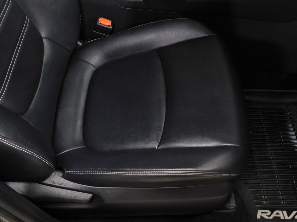 Toyota RAV4 XLE Premium AWD 2019