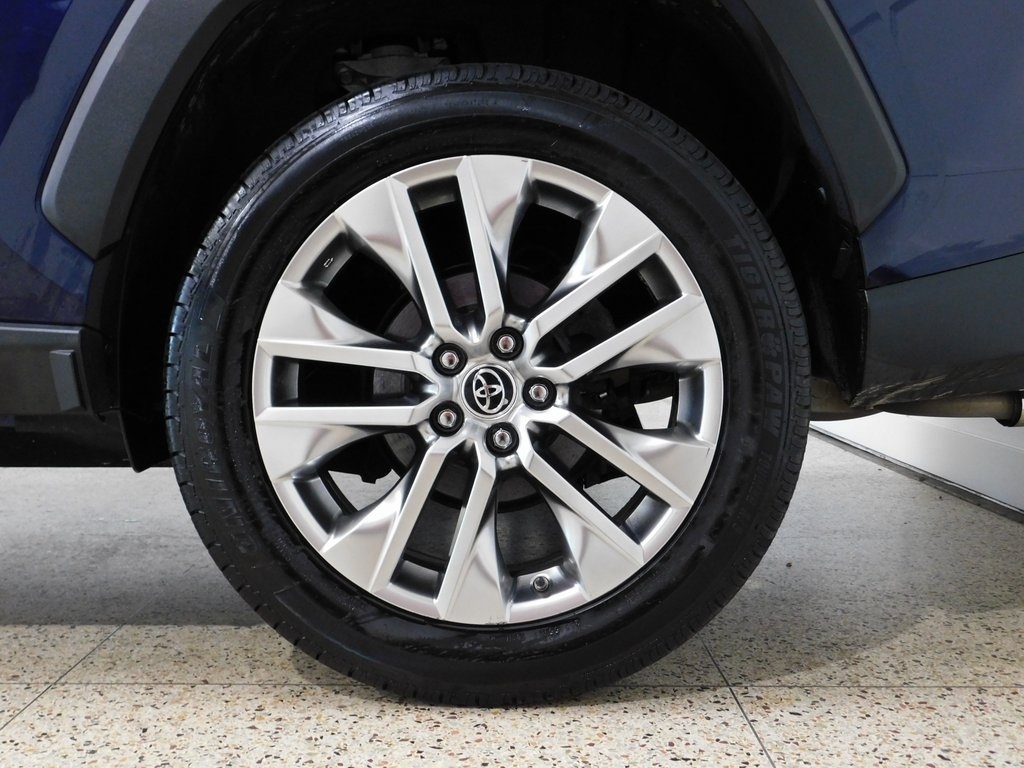 Toyota RAV4 XLE Premium AWD 2019