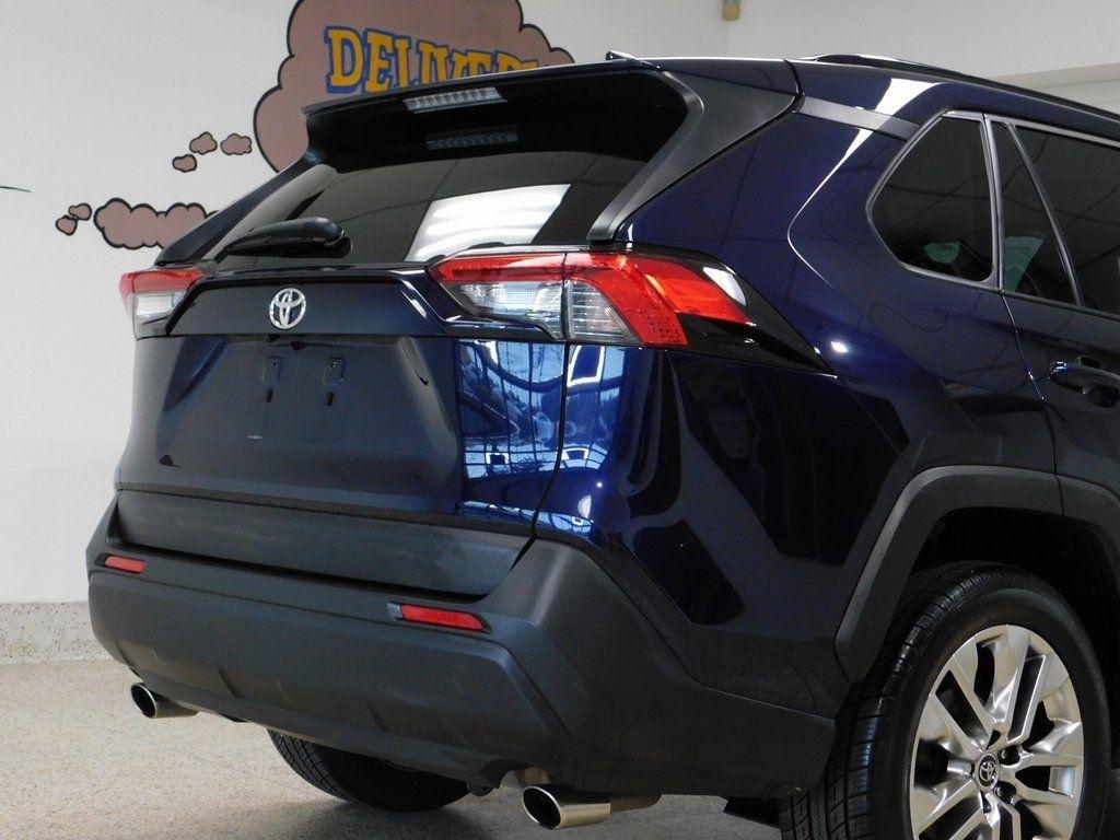Toyota RAV4 XLE Premium AWD 2019