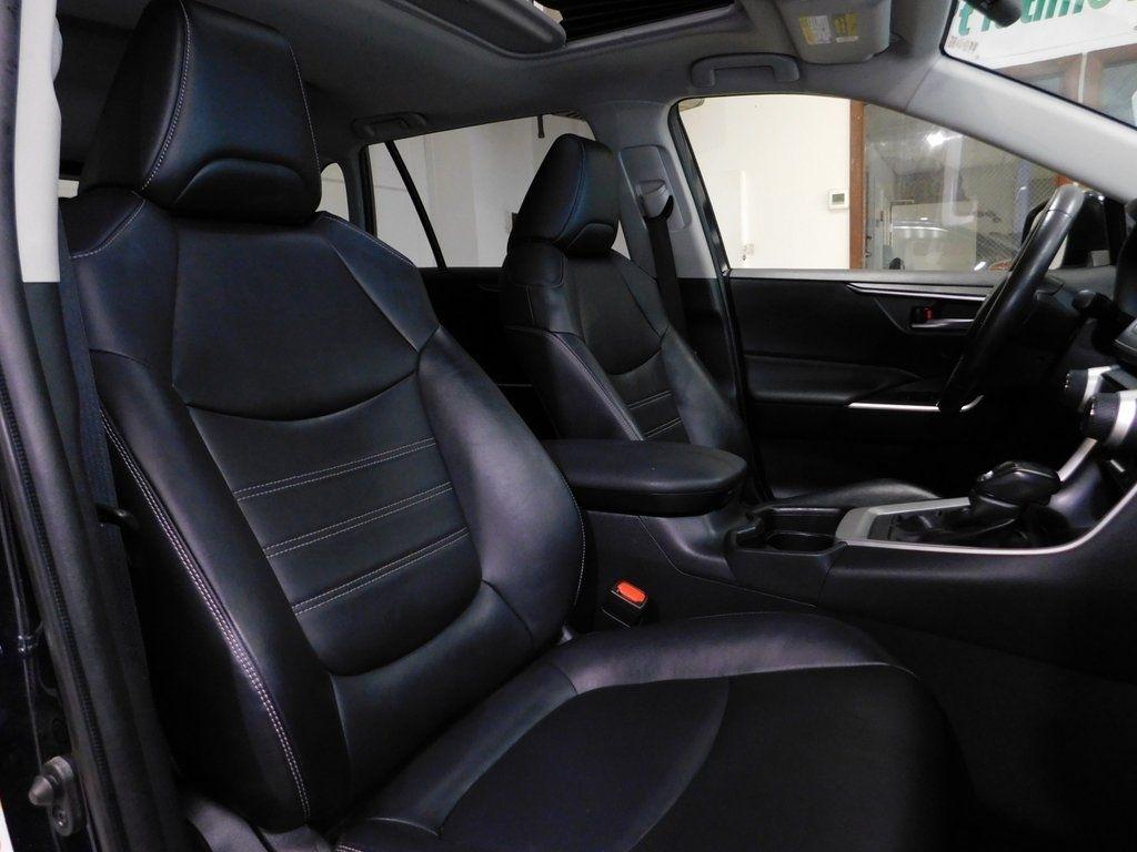 Toyota RAV4 XLE Premium AWD 2019