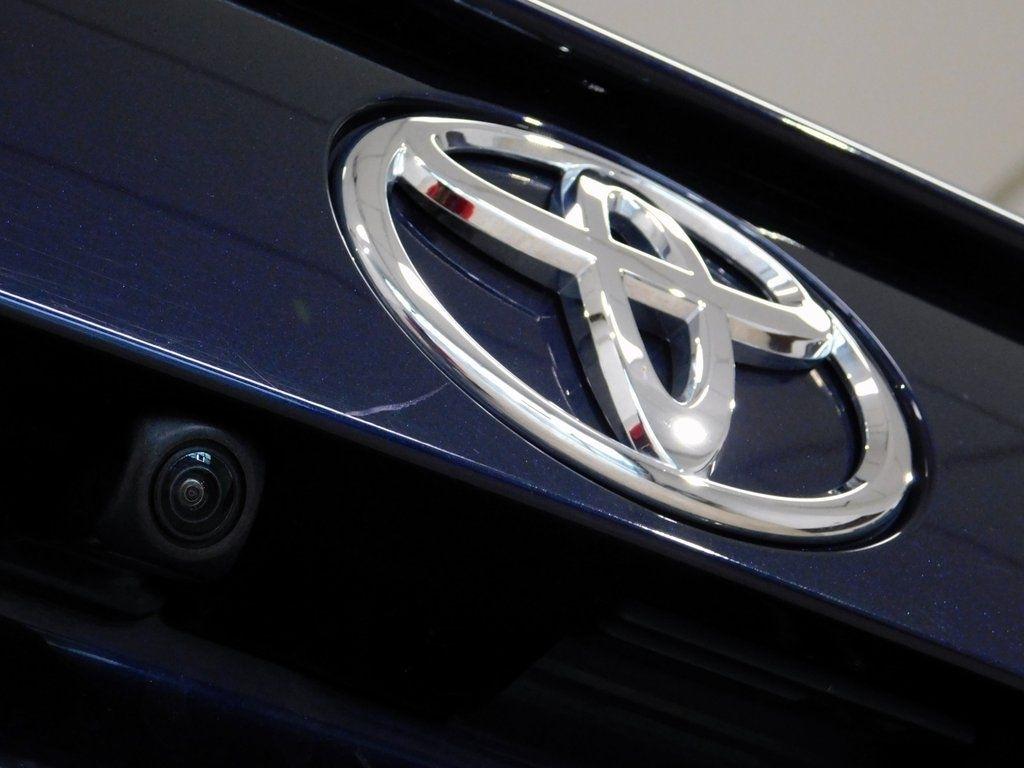 Toyota RAV4 XLE Premium AWD 2019