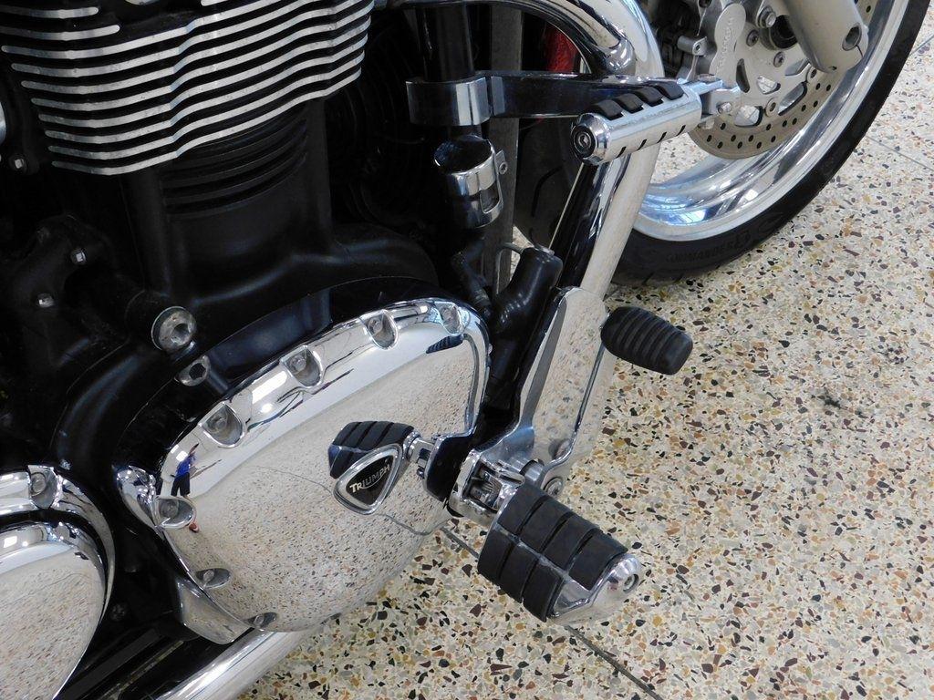 Triumph Thunderbird ABS  2012