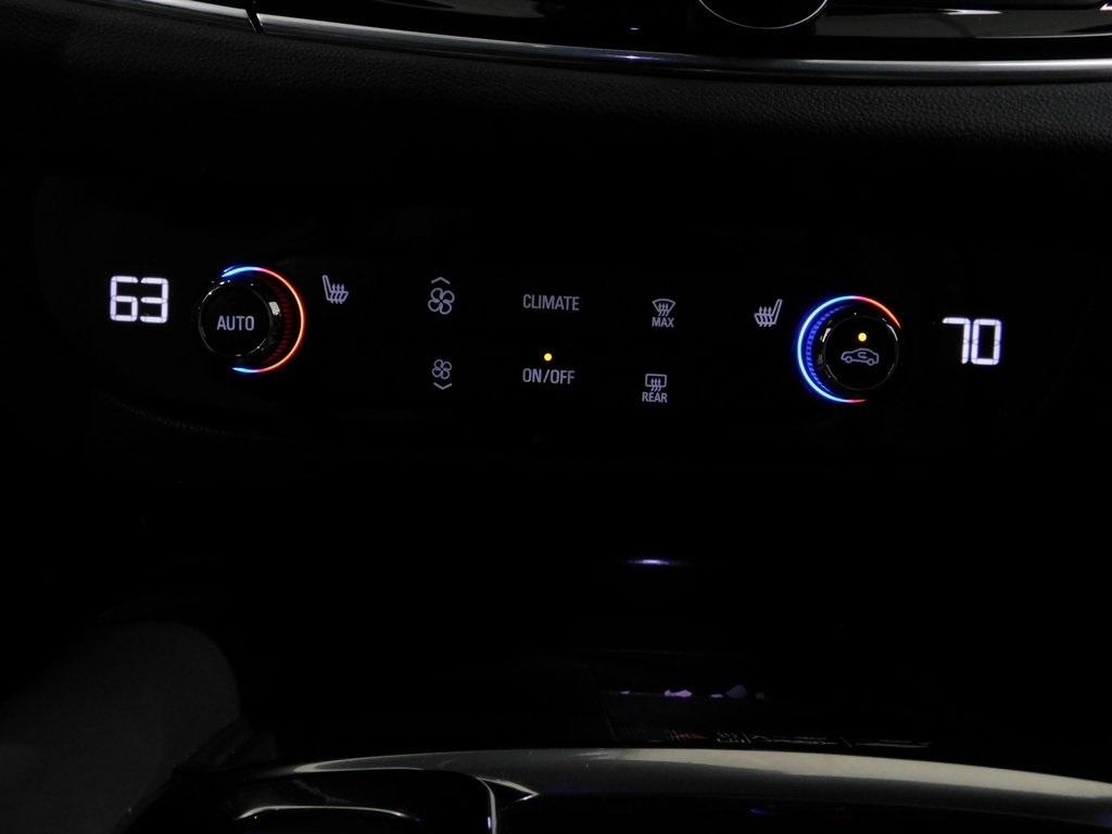 Buick Enclave Essence AWD 2024