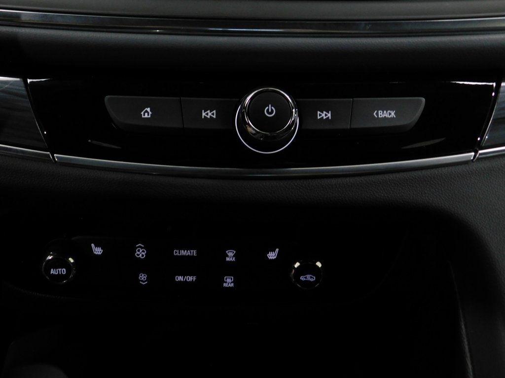 Buick Enclave Essence AWD 2024