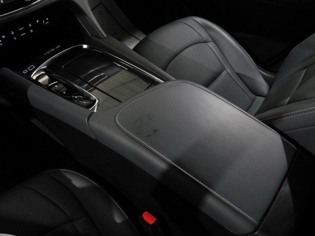 Buick Enclave Essence AWD 2024