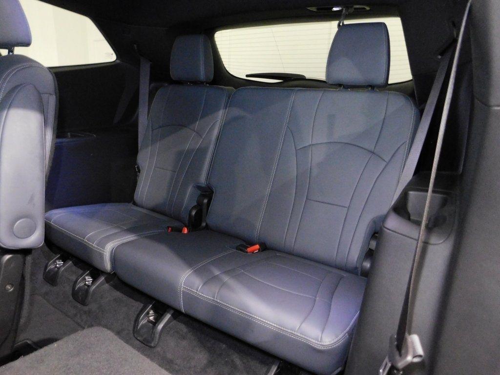 Buick Enclave Essence AWD 2024