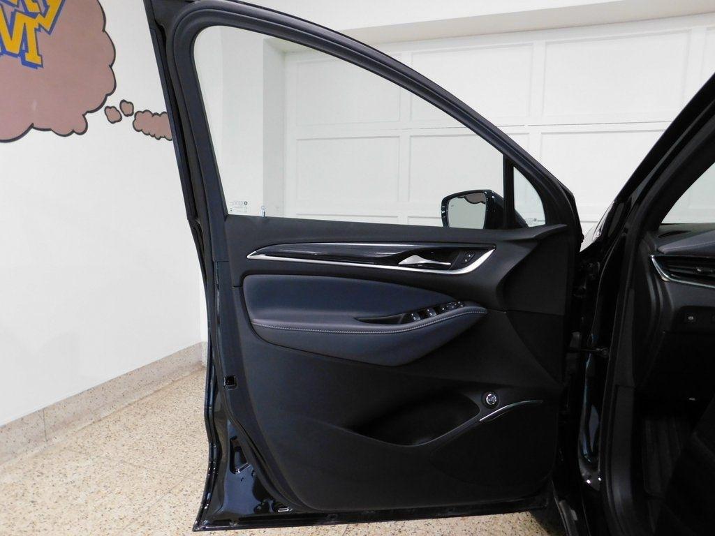 Buick Enclave Essence AWD 2024