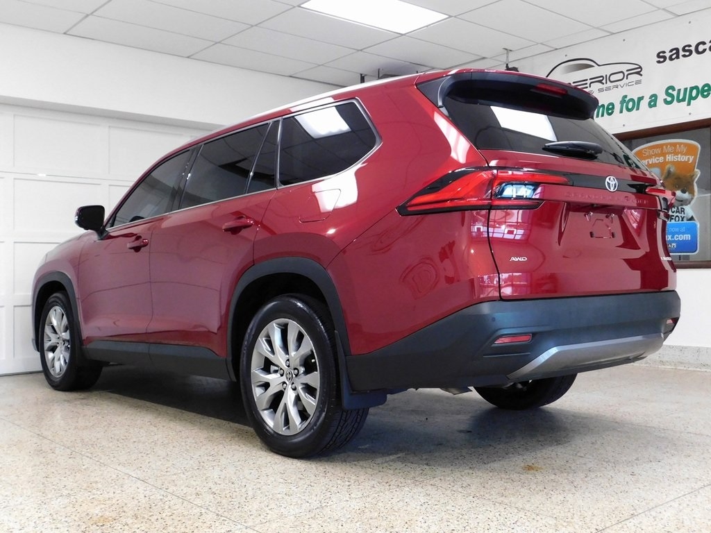 Toyota Grand Highlander Limited AWD 2024