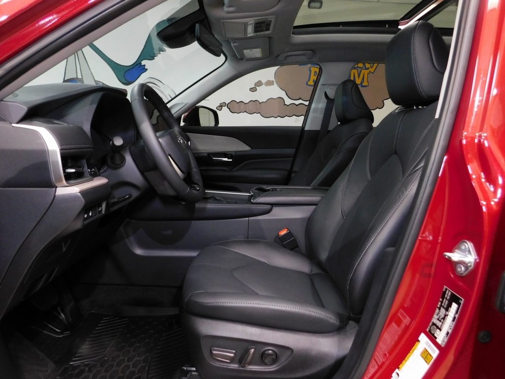 Toyota Grand Highlander Limited AWD 2024