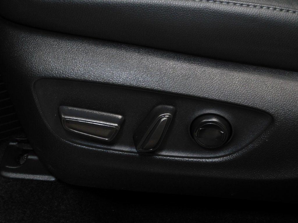 Toyota Grand Highlander Limited AWD 2024