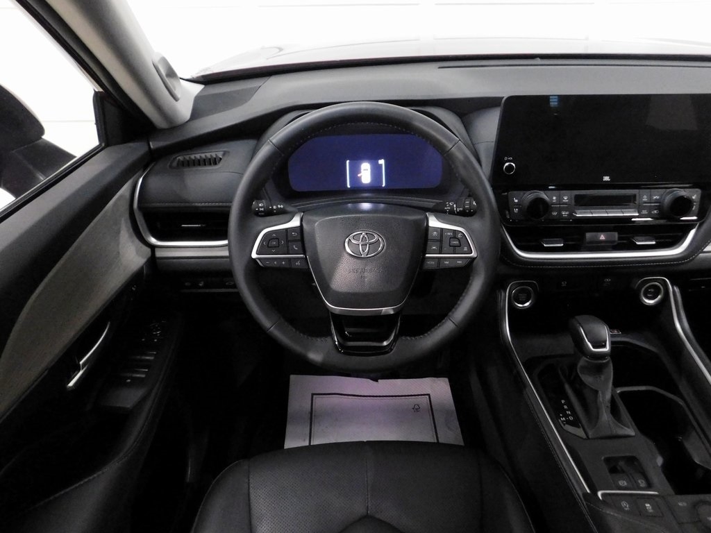 Toyota Grand Highlander Limited AWD 2024