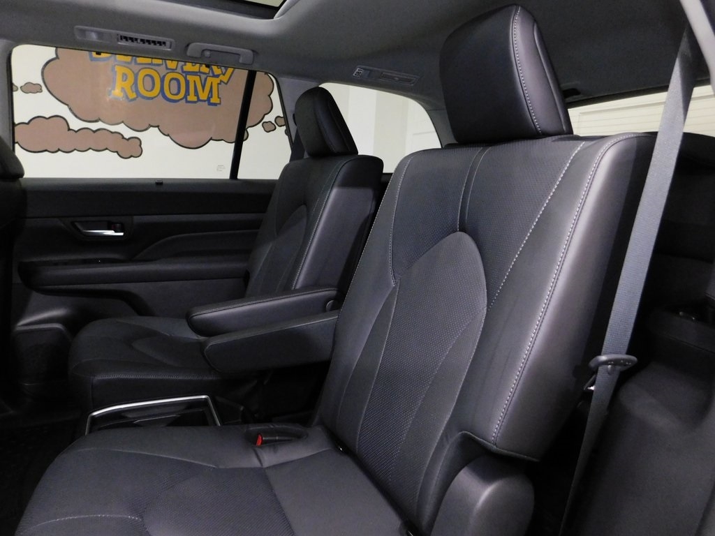 Toyota Grand Highlander Limited AWD 2024