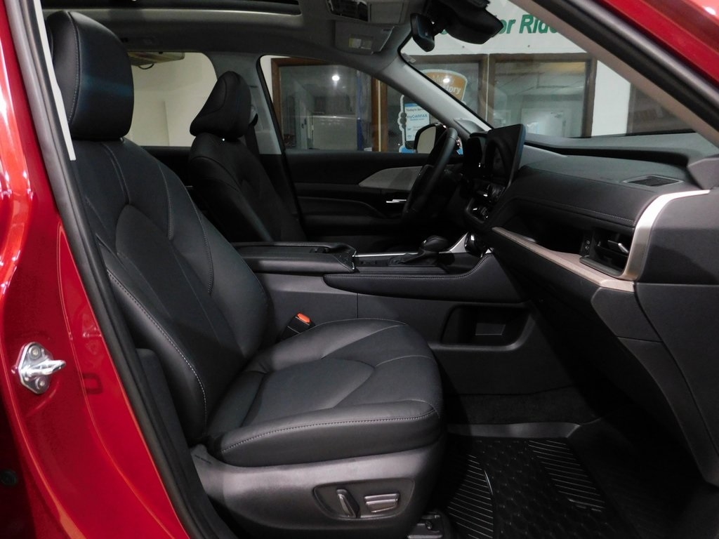 Toyota Grand Highlander Limited AWD 2024