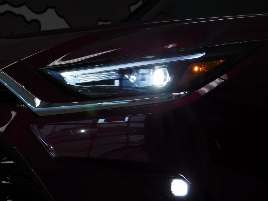 Toyota Grand Highlander Limited AWD 2024