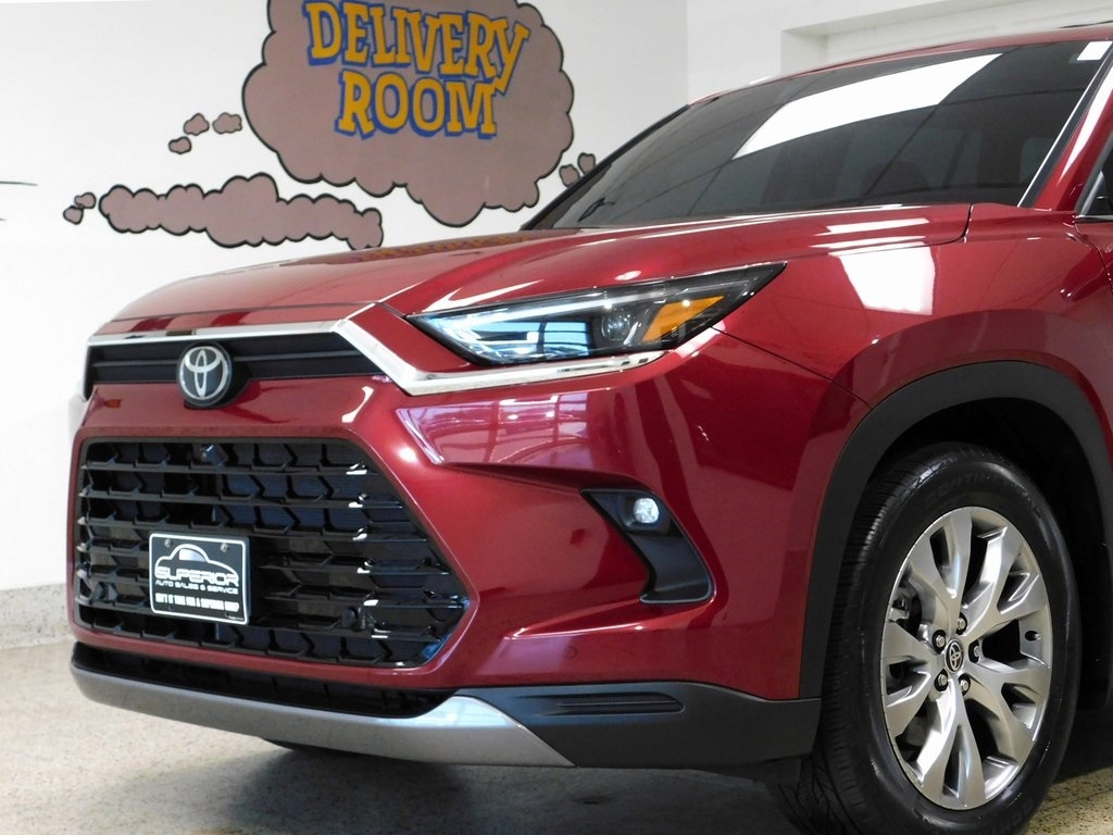 Toyota Grand Highlander Limited AWD 2024