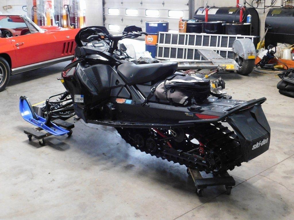 Ski-Doo MXZ  2022