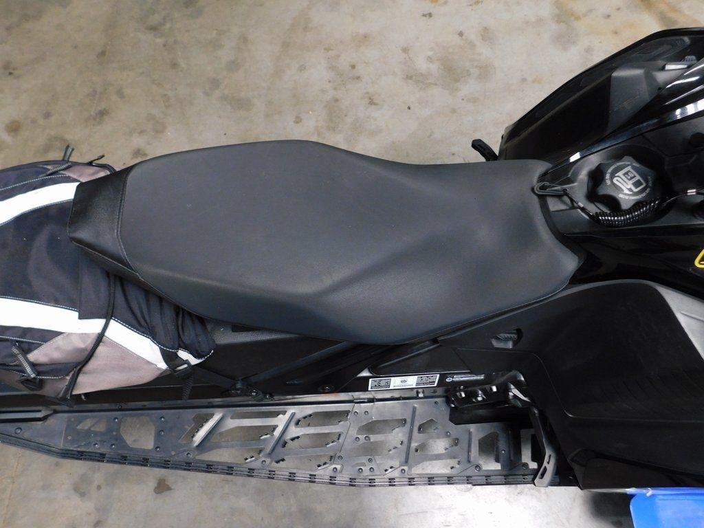 Ski-Doo MXZ  2022