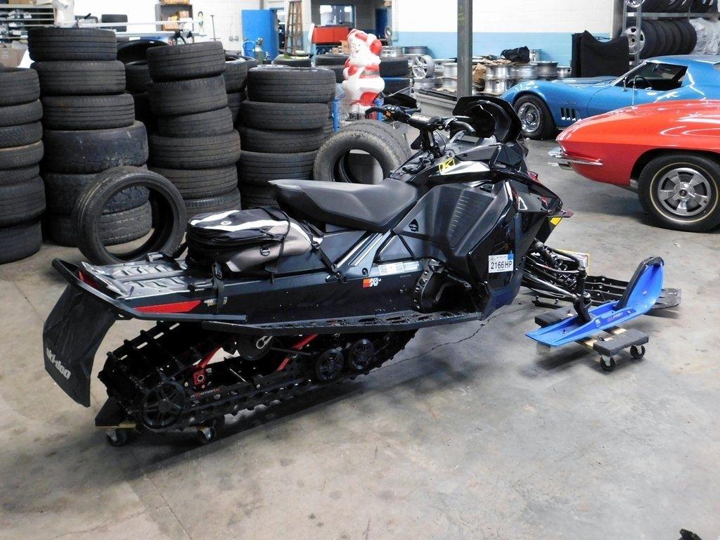 Ski-Doo MXZ  2022