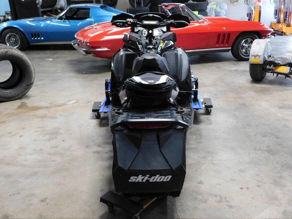 Ski-Doo MXZ  2022