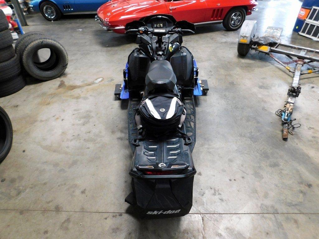 Ski-Doo MXZ  2022