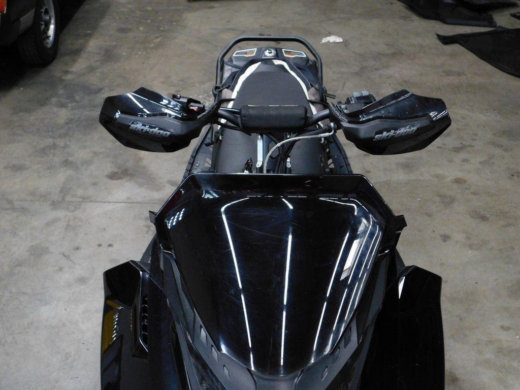 Ski-Doo MXZ  2022