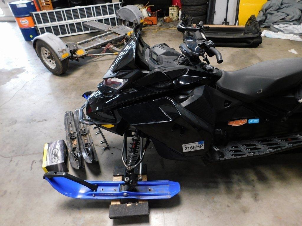 Ski-Doo MXZ  2022