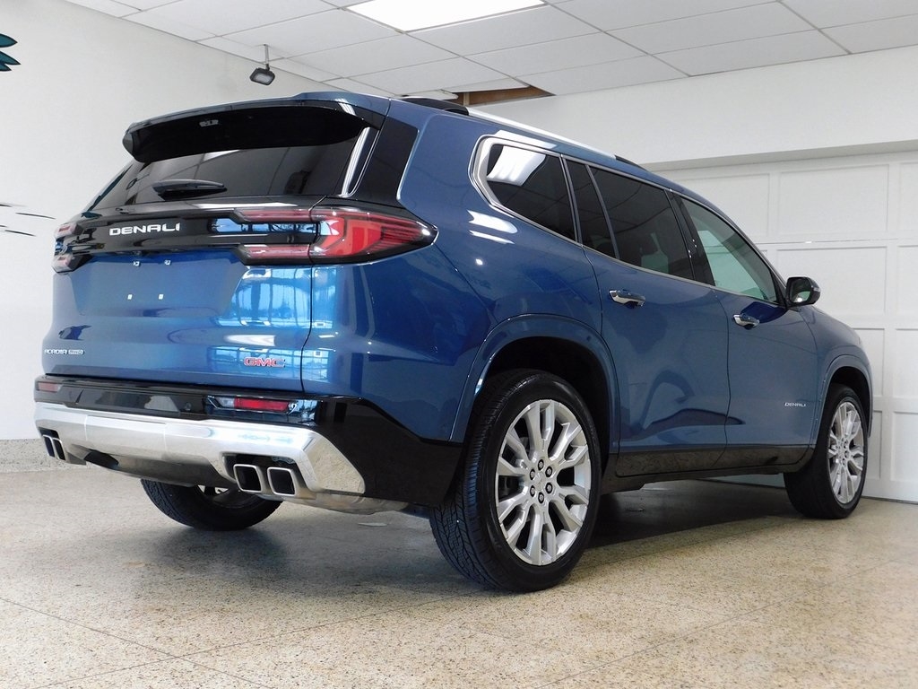 2024 Gmc Acadia Denali photo 2