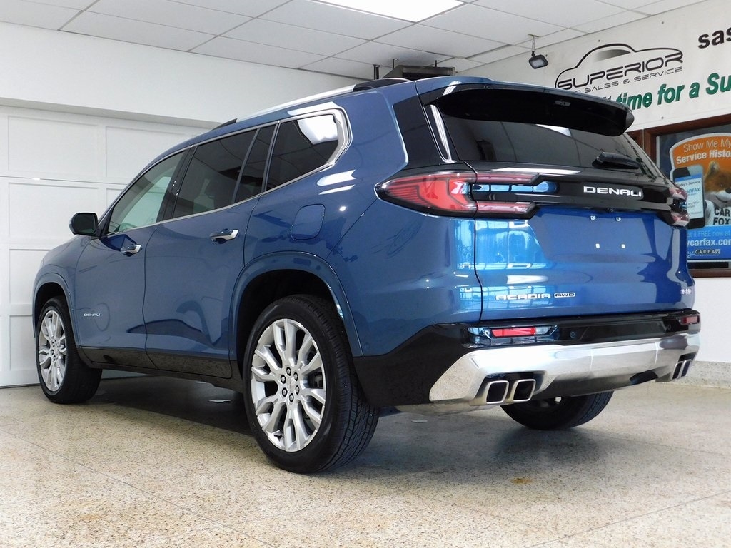 GMC Acadia Denali AWD 2024