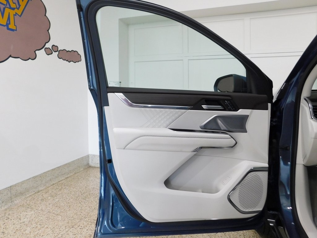 GMC Acadia Denali AWD 2024