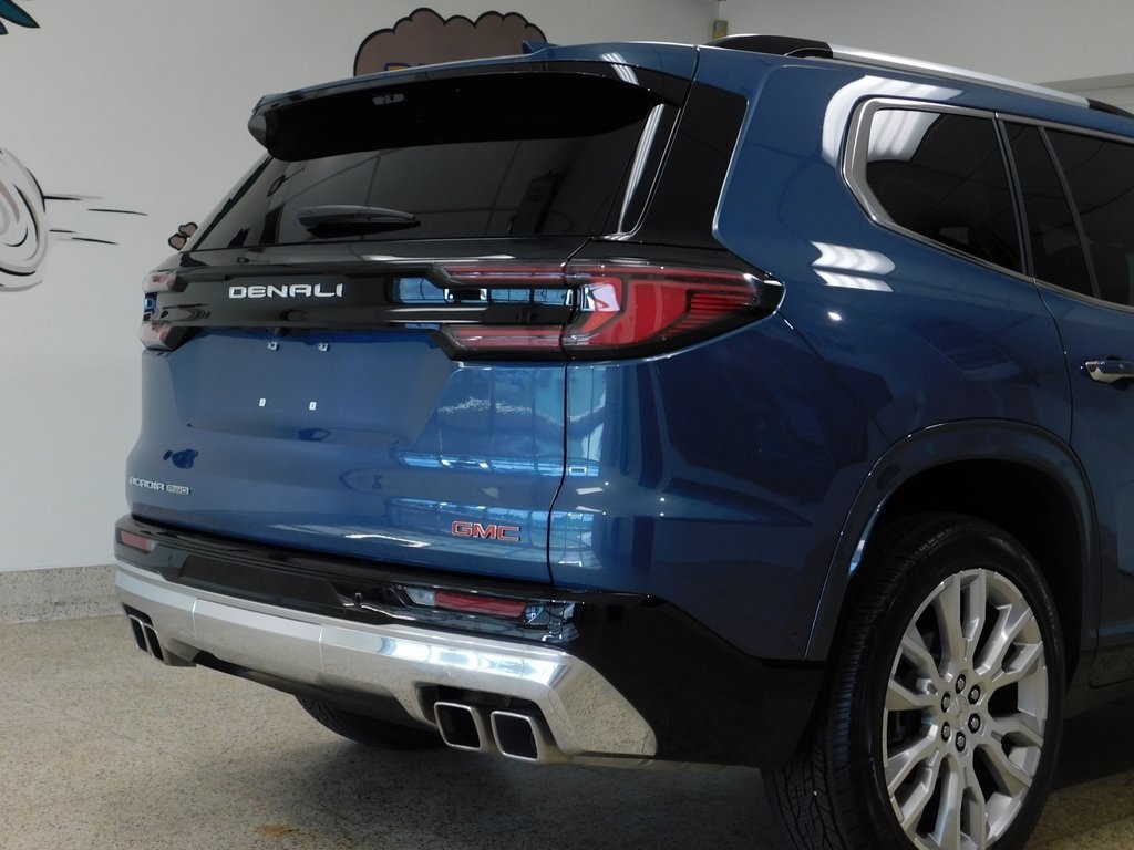GMC Acadia Denali AWD 2024