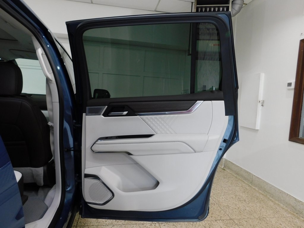 GMC Acadia Denali AWD 2024