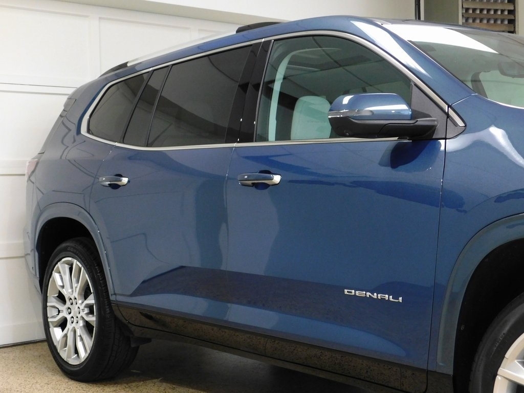 GMC Acadia Denali AWD 2024