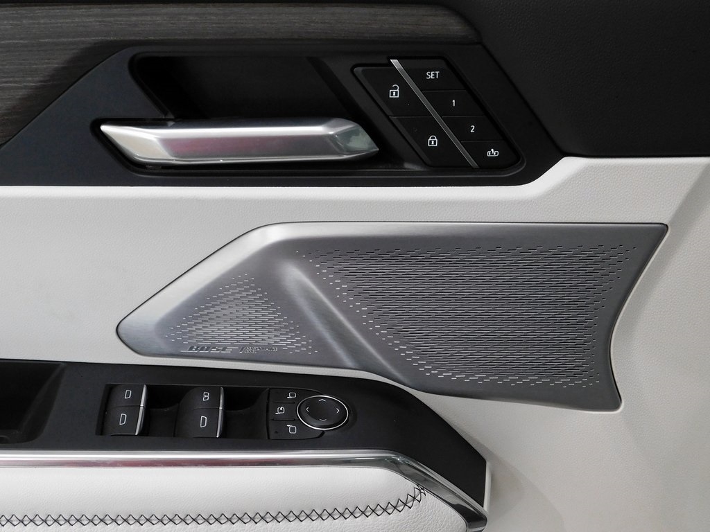 GMC Acadia Denali AWD 2024