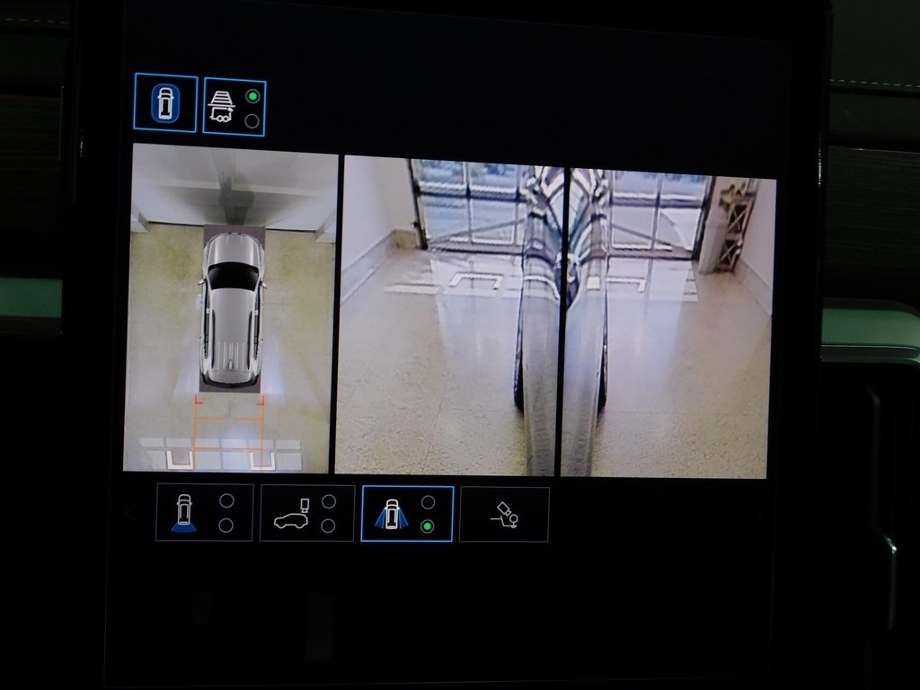 GMC Acadia Denali AWD 2024