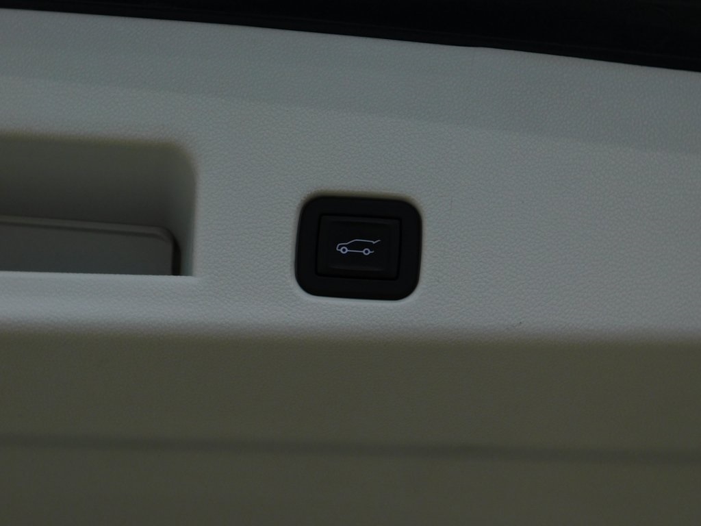 GMC Acadia Denali AWD 2024